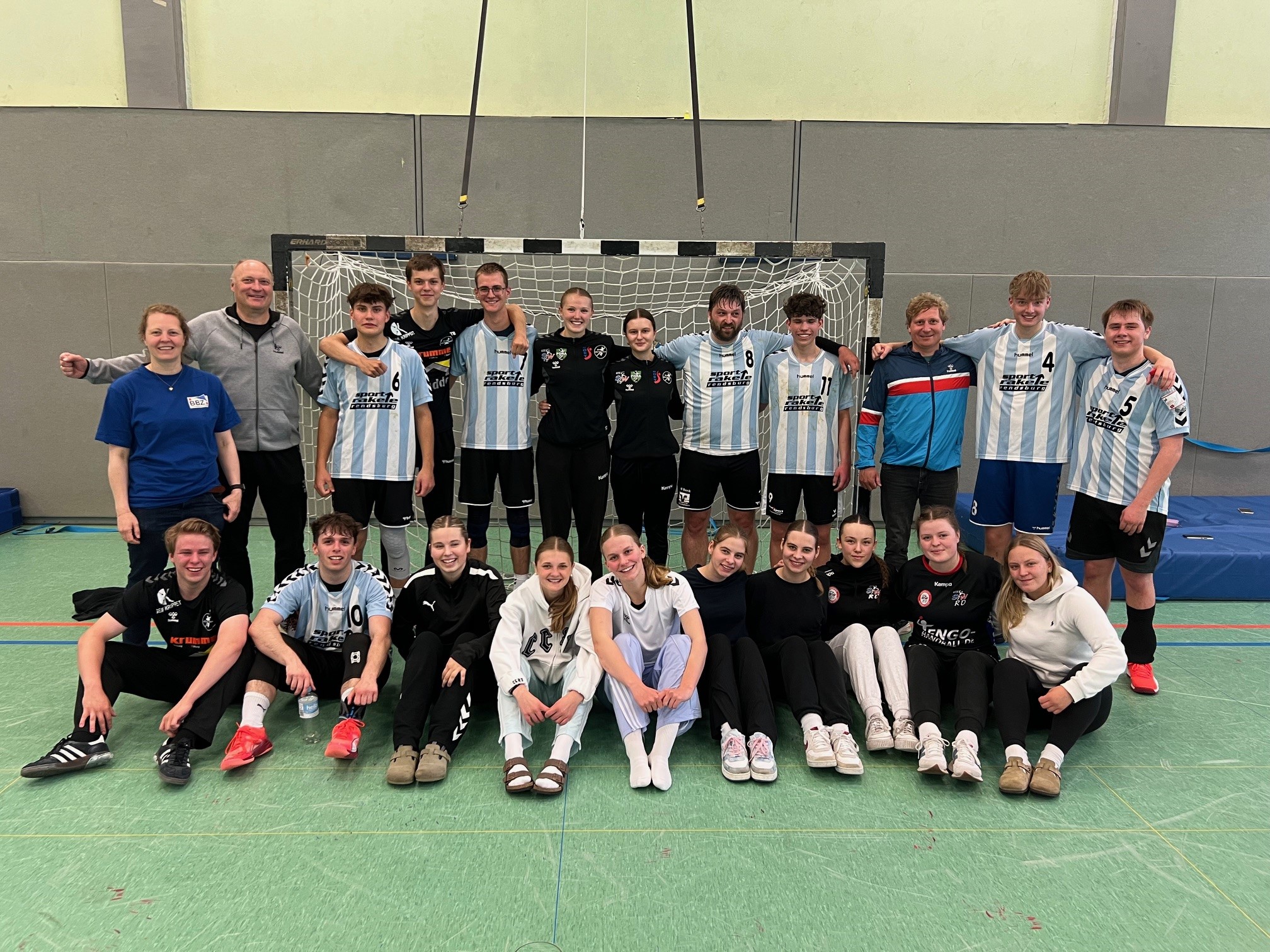 Schulhandballturnier Husum 05.06.2025 Erfolgreiche Teilnahme am Tine-Cup in Husum.