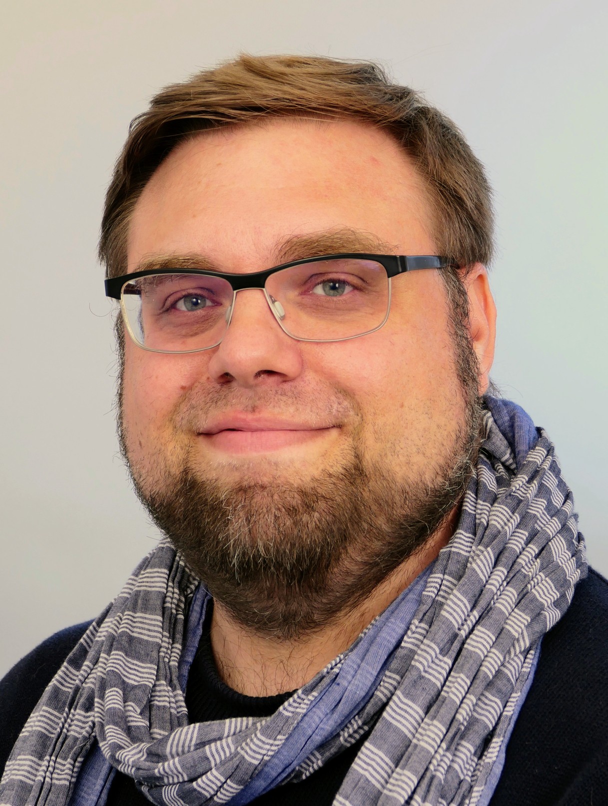 Dennis Clausen Ansprechpartner & Zuständigkeiten