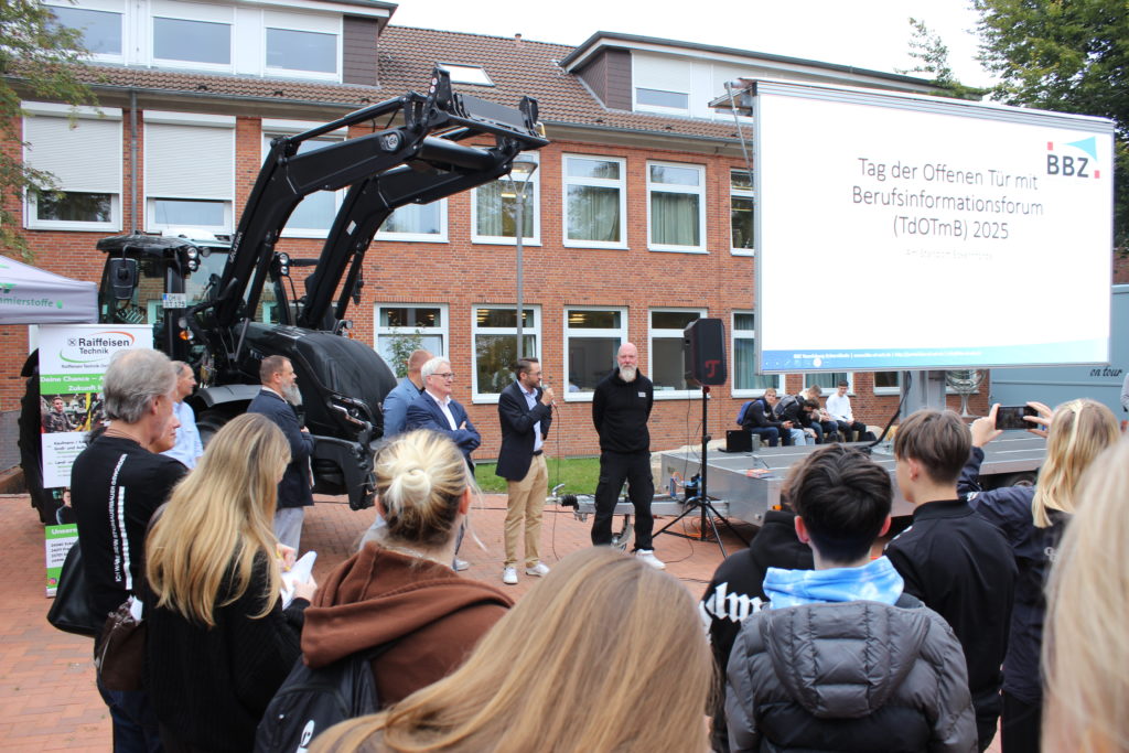 IMG_1874 IMG 1874 Tag der offenen Tür mit Berufsinformationsforum