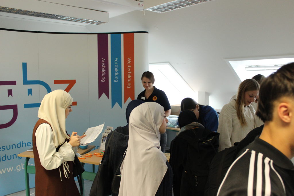 IMG_1931 IMG 1931 Tag der offenen Tür mit Berufsinformationsforum