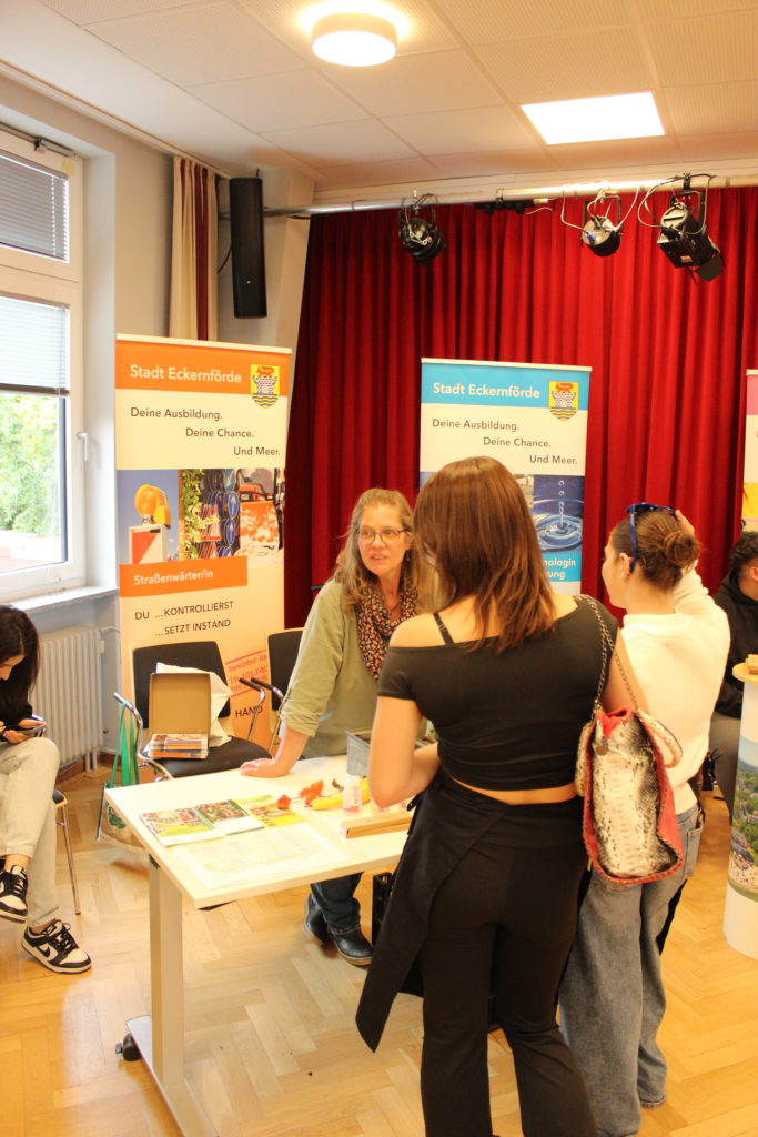 IMG_1958 IMG 1958 Tag der offenen Tür mit Berufsinformationsforum