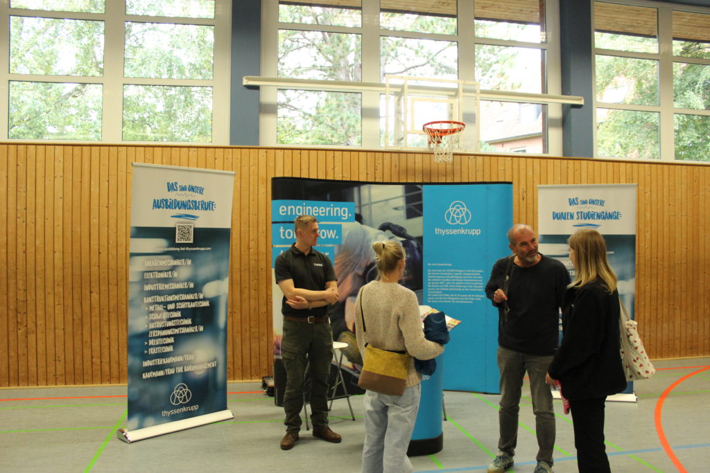 IMG_1972 IMG 1972 Tag der offenen Tür mit Berufsinformationsforum