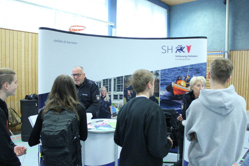 IMG_1978 IMG 1978 Tag der offenen Tür mit Berufsinformationsforum