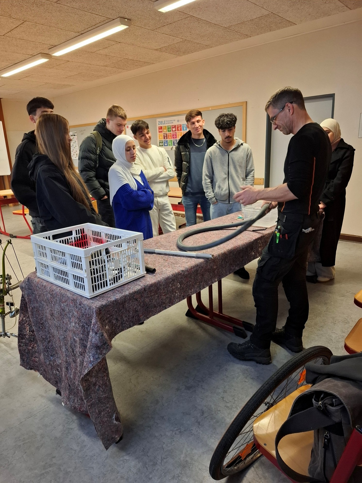 Bild1 3 Bericht über den Fahrradworkshop am 19.11.2025