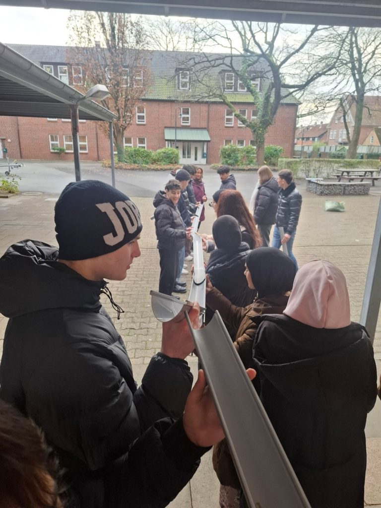 Bild6 1 Bericht über den Erlebnispädagogik-Workshop der AV-DAZ25a