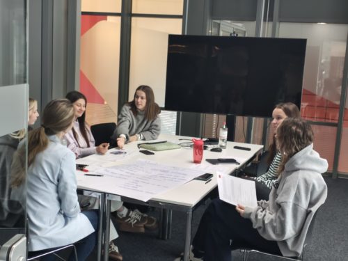 IMG 20260217 134637943 HDR MEDIUM Kaufleute für Marketingkommunikation zu Besuch bei ACO in Büdelsdorf