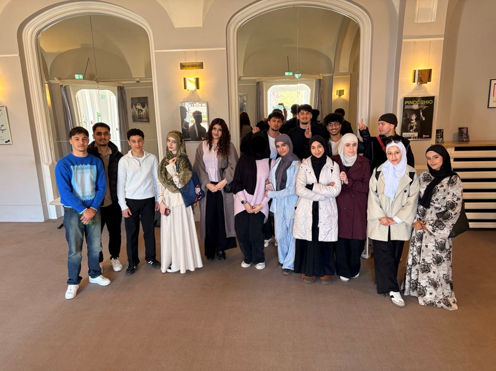 Bild2 Besuch des Jugendkonzerts im Schleswig-Holsteinischen Landestheater und Sinfonieorchester (Rendsburg)