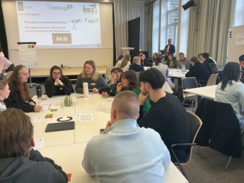 Bild6 Diskussionsveranstaltung mit PolitikerInnen des Landtages Schleswig-Holstein