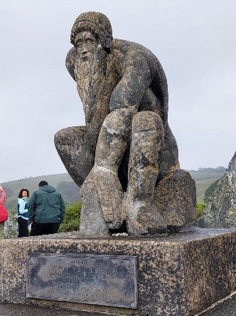 Weg Kylemore Abbey: Glückbringende Statue